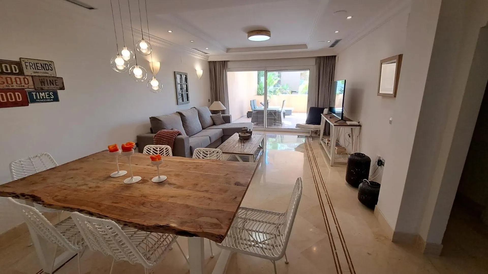 Aloha Hill Club Lejlighed Marbella Spanien