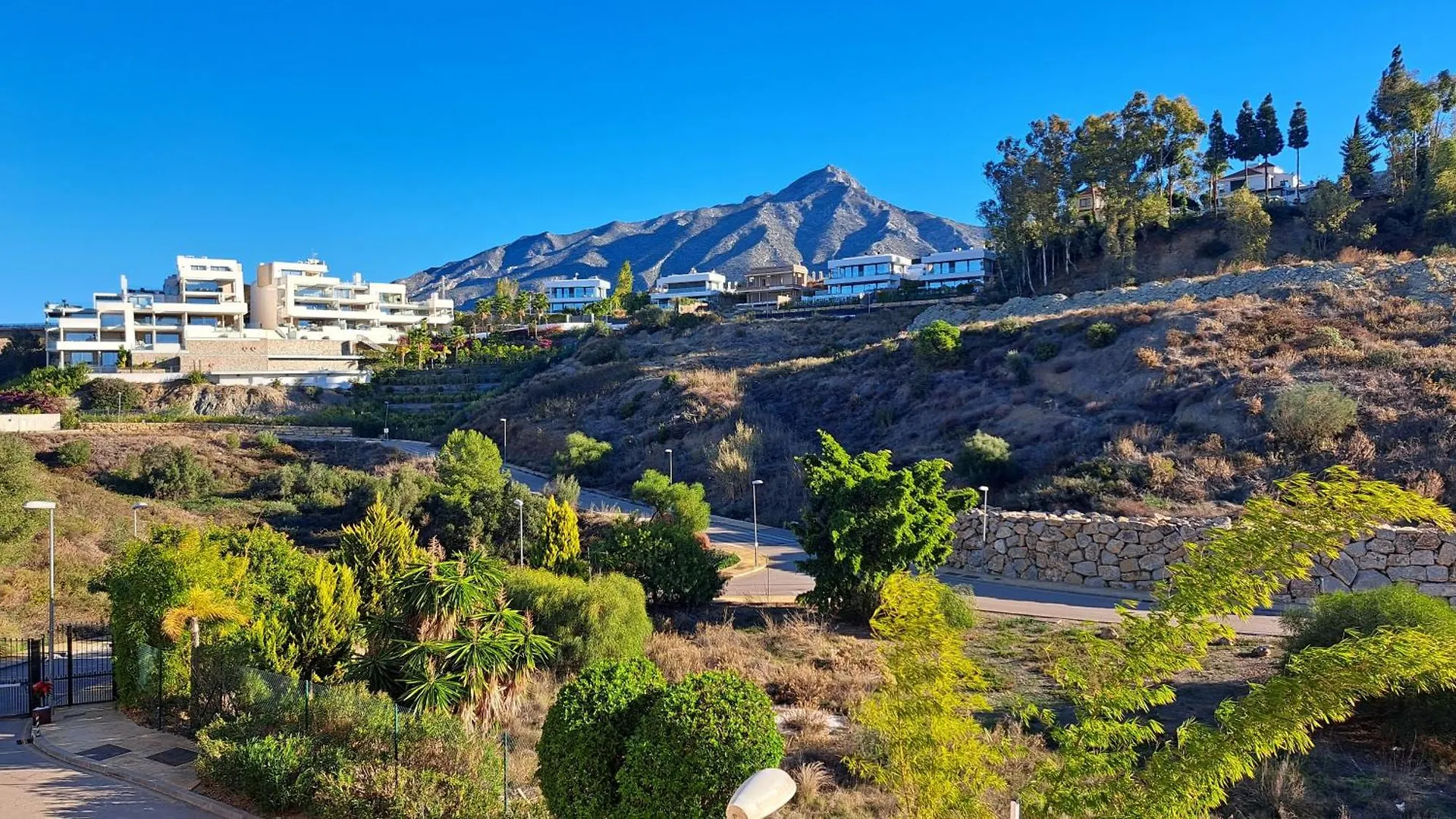 Aloha Hill Club Lejlighed Marbella