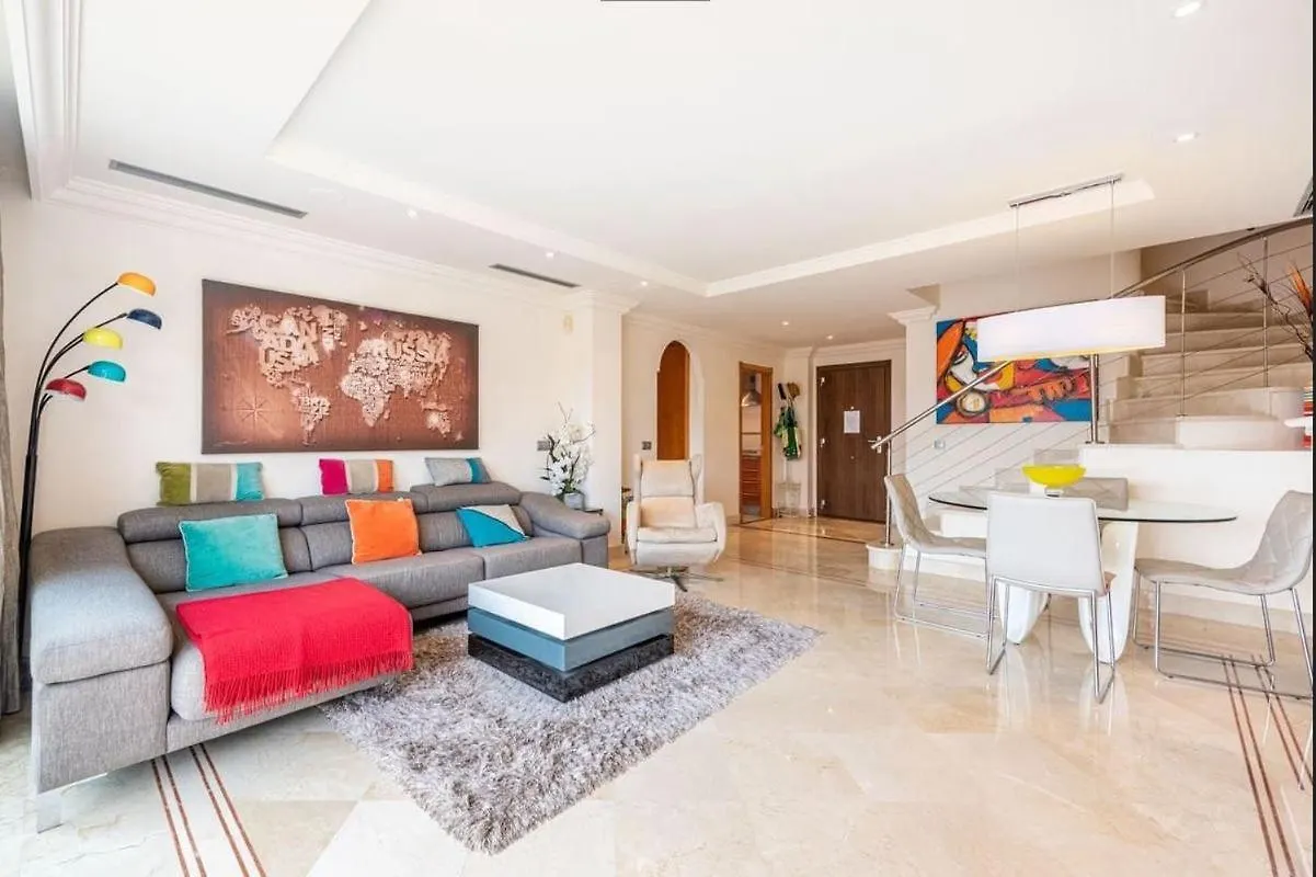 Aloha Hill Club Lejlighed Marbella