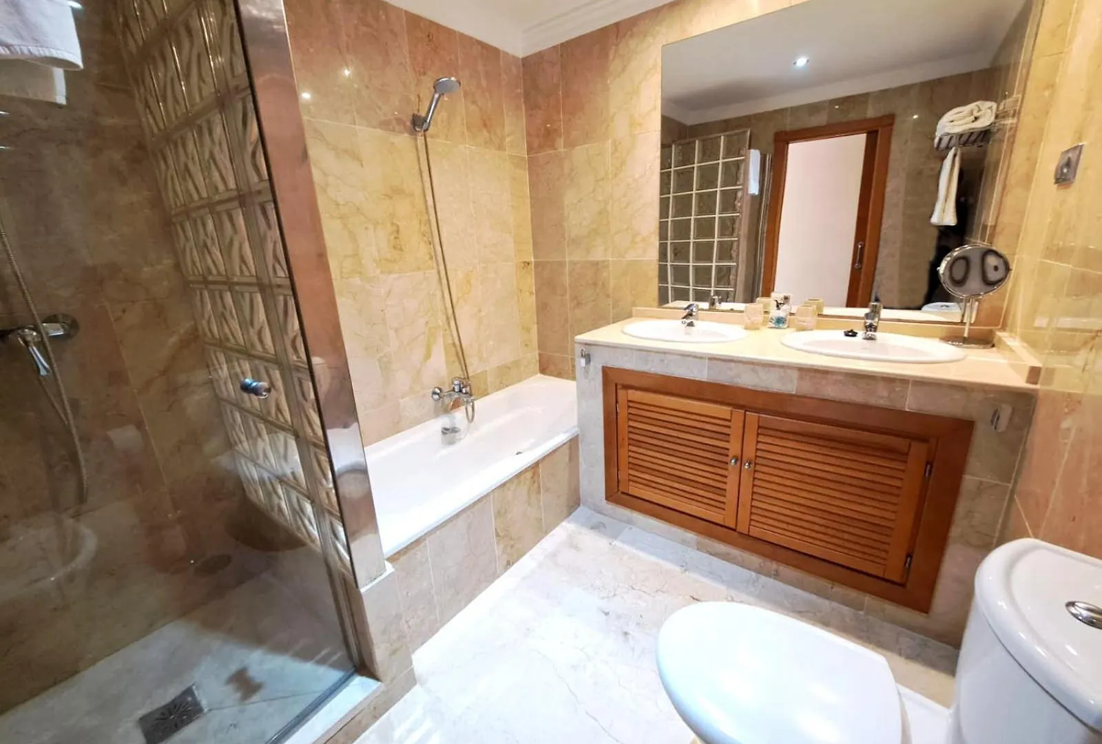 Aloha Hill Club Apartamento Marbella 0*,  Espanha